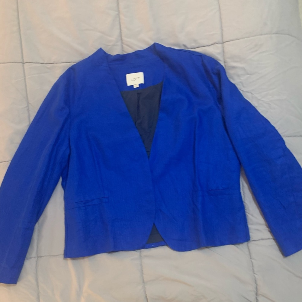 Loft Open Front Blazer in Royal Blue. Size 18